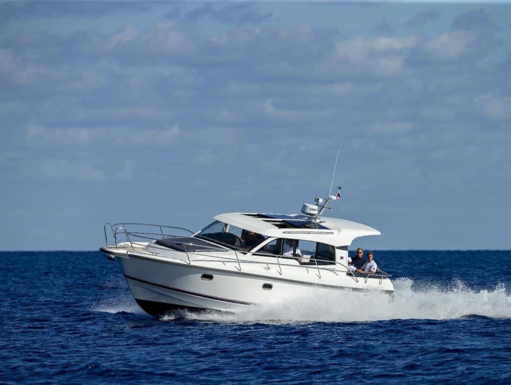 365Coupe-5874-1-1000x753